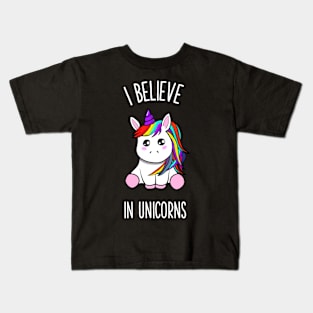 I believe in unicorns Kids T-Shirt